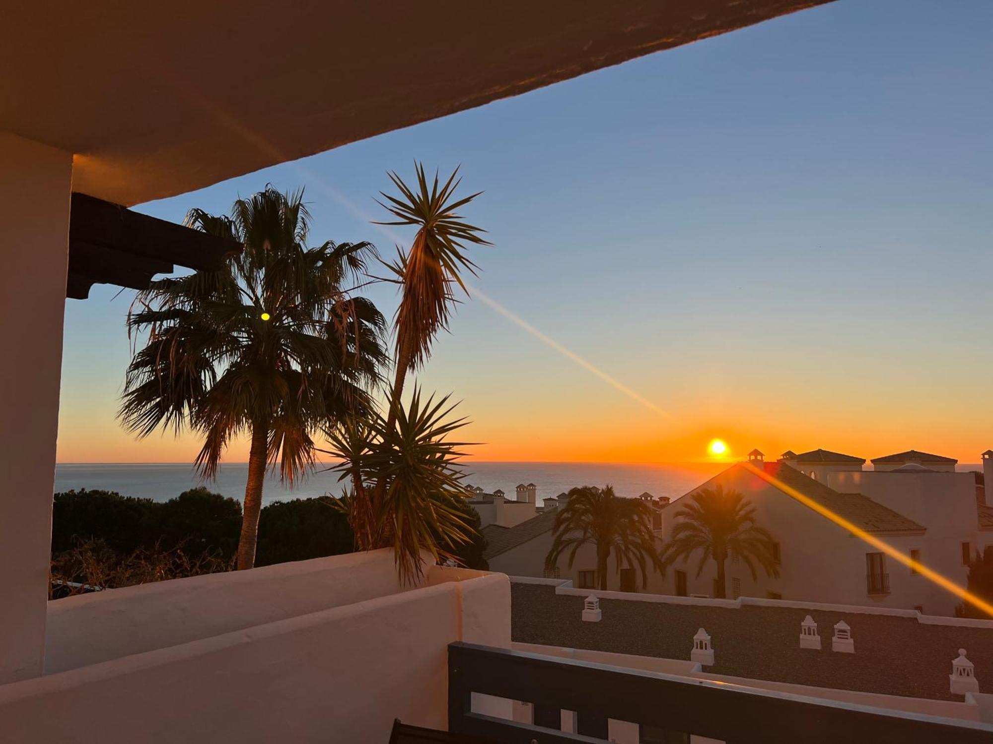 2 Bedrooms Sea And Pool View Apt In Duquesa Golf & Gardens Manilva Castillo de Sabinillas Esterno foto